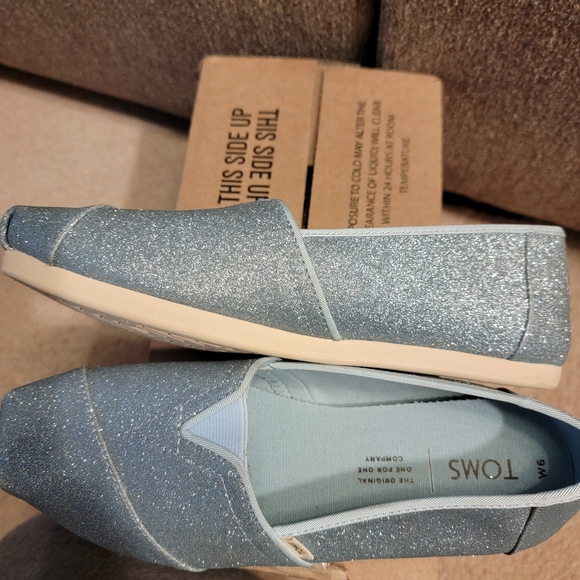 TOMS Women's Sparkling Slip-On Flats - Light Blue - Picture 1 of 3